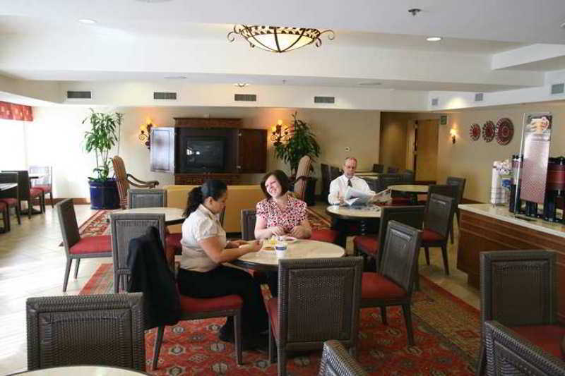 圣地亚哥/德尔马汉普顿酒店 餐厅 照片